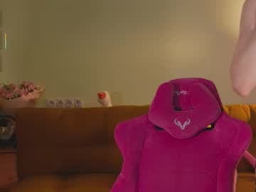 Mynameis Katy      -   https://linktr.ee/katy_ethereal