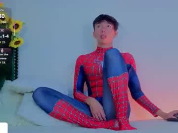 Levi 😑🧹✨🤵🏻