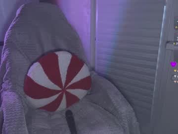 May 💜 I am your succubus 😈